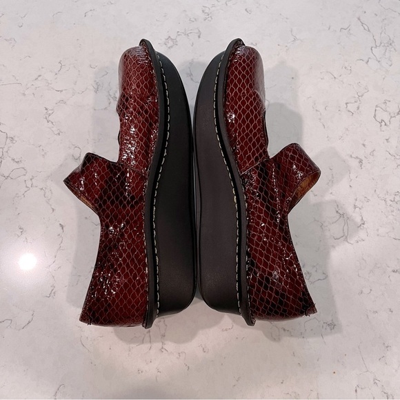 ALEGRIA Textured Patent Slip-On Mary Jane Snake Print Leather / EU 37 / US 7-7.5 - Picture 3 of 16